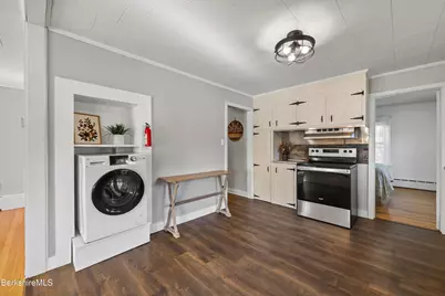 582 W Housatonic St, Pittsfield, MA 01201 - Photo 15