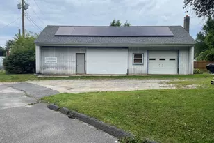 19 Bel Air Ave, Pittsfield, MA 01201 - Photo 3