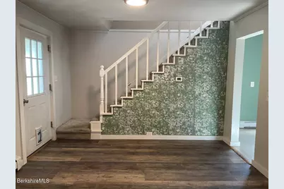 88 Cromwell Ave, Pittsfield, MA 01201 - Photo 11