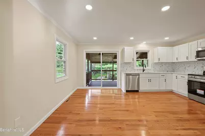 306 Partridge Rd, Pittsfield, MA 01201 - Photo 23