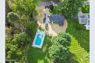 306 Partridge Rd, Pittsfield, MA 01201 - Photo 5