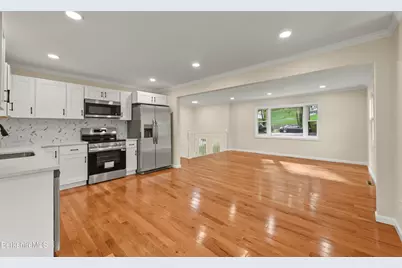 306 Partridge Rd, Pittsfield, MA 01201 - Photo 21