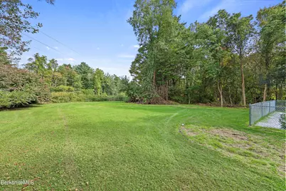 306 Partridge Rd, Pittsfield, MA 01201 - Photo 47