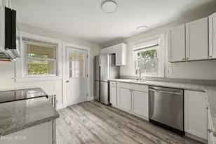 82 Acorn St, Pittsfield, MA 01201 - Photo 7