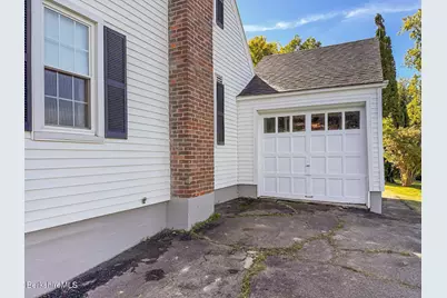 180 Crane Ave, Pittsfield, MA 01201 - Photo 29
