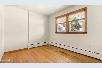 84 Lillian St, Pittsfield, MA 01201 - Photo 15