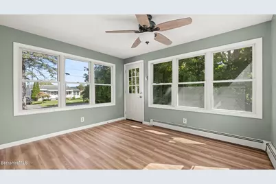 84 Lillian St, Pittsfield, MA 01201 - Photo 11