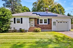 84 Lillian St, Pittsfield, MA 01201 - Photo 1