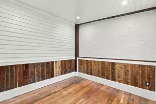 162 Columbia St, Adams, MA 01220 - Photo 27