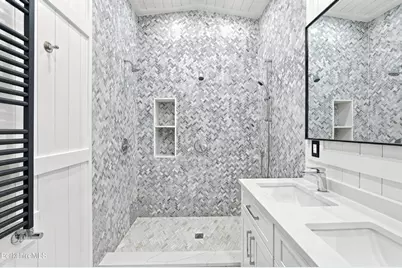 162 Columbia St, Adams, MA 01220 - Photo 11