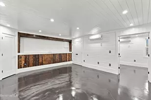 162 Columbia St, Adams, MA 01220 - Photo 35