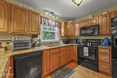 369 E Harbor Rd, Cheshire, MA 01225 - Photo 23