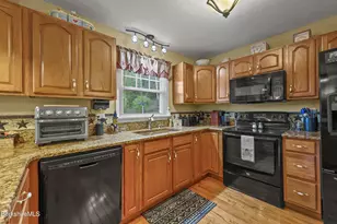 369 E Harbor Rd, Cheshire, MA 01225 - Photo 23