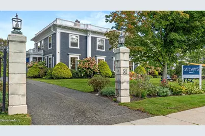 51 Walker St, Lenox, MA 01240 - Photo 9