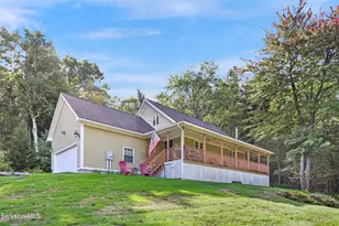 135 S Rd, Peru, MA 01235 - Photo 3