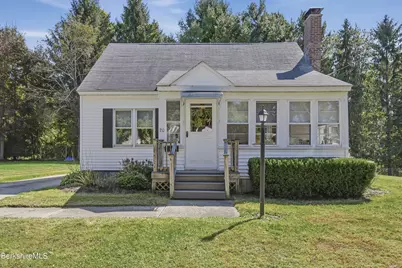 20 Delaware Ave, Pittsfield, MA 01201 - Photo 3