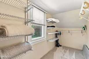 20 Delaware Ave, Pittsfield, MA 01201 - Photo 45