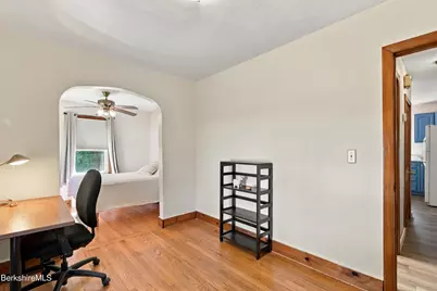 20 Delaware Ave, Pittsfield, MA 01201 - Photo 27