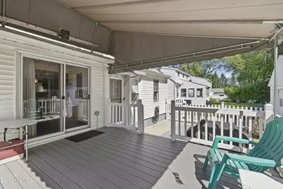 20 Delaware Ave, Pittsfield, MA 01201 - Photo 59