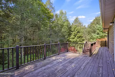 18 Butternut Dr, Great Barrington, MA 01230 - Photo 25