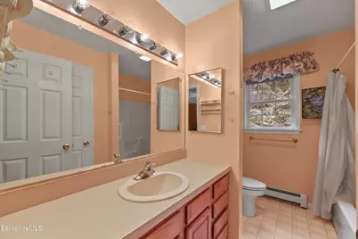 18 Butternut Dr, Great Barrington, MA 01230 - Photo 15