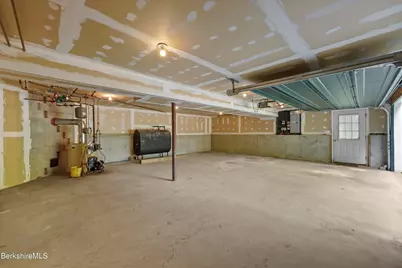 18 Butternut Dr, Great Barrington, MA 01230 - Photo 23