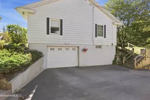 90 Orchard St, Adams, MA 01220 - Photo 27