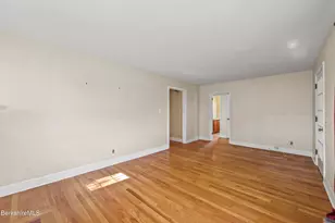 153 Ridgeway Ave, Pittsfield, MA 01201 - Photo 9