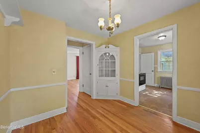 153 Ridgeway Ave, Pittsfield, MA 01201 - Photo 13
