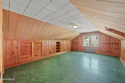 153 Ridgeway Ave, Pittsfield, MA 01201 - Photo 29