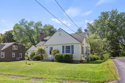 153 Ridgeway Ave, Pittsfield, MA 01201 - Photo 3