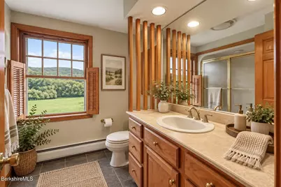 19 Lynne Ct, Lanesborough, MA 01237 - Photo 39