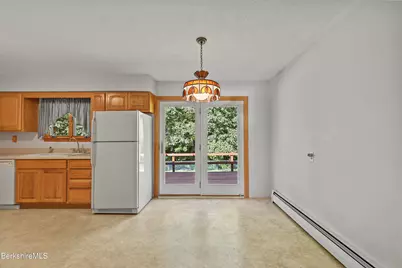 341 Cheshire Rd, Pittsfield, MA 01201 - Photo 11
