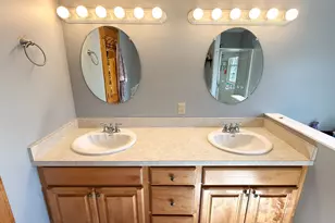 4 Filomena Dr, Pittsfield, MA 01201 - Photo 17