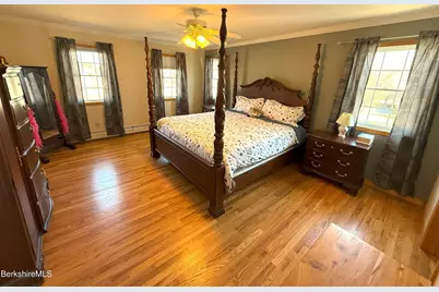 4 Filomena Dr, Pittsfield, MA 01201 - Photo 15