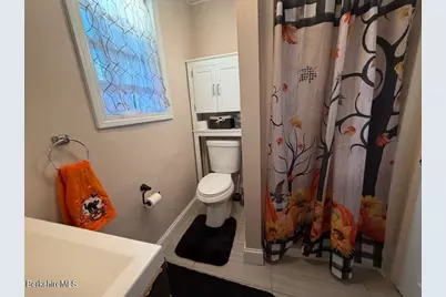 30 Lucille St, Pittsfield, MA 01201 - Photo 13