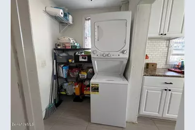 30 Lucille St, Pittsfield, MA 01201 - Photo 17