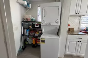 30 Lucille St, Pittsfield, MA 01201 - Photo 17
