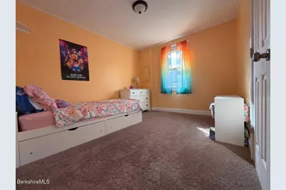 30 Lucille St, Pittsfield, MA 01201 - Photo 11
