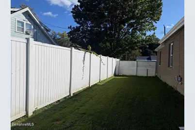 30 Lucille St, Pittsfield, MA 01201 - Photo 19