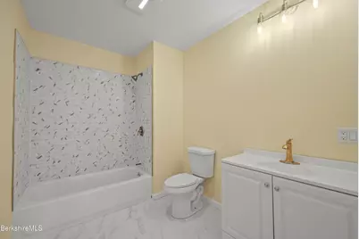 100 Boylston Street Ext, Pittsfield, MA 01201 - Photo 17