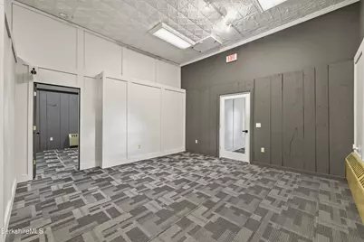 9 Grove St, Adams, MA 01220 - Photo 27