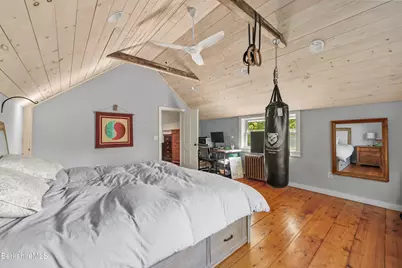 1081 West St, Pittsfield, MA 01201 - Photo 31