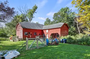 1081 West St, Pittsfield, MA 01201 - Photo 39