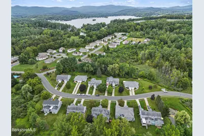 30 Walden Ln, Pittsfield, MA 01201 - Photo 35
