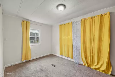 6 Brierwood Ln, Pittsfield, MA 01201 - Photo 15