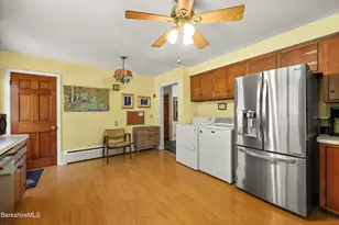 8 Clydesdale Dr, Pittsfield, MA 01201 - Photo 13