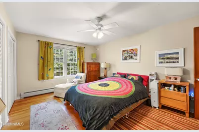 8 Clydesdale Dr, Pittsfield, MA 01201 - Photo 17