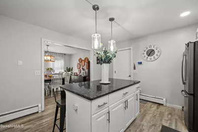 4 Caratina Dr, Pittsfield, MA 01201 - Photo 11