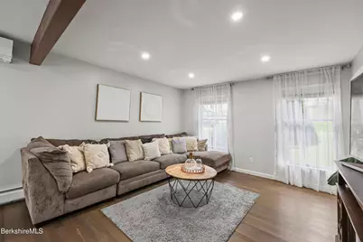 4 Caratina Dr, Pittsfield, MA 01201 - Photo 15